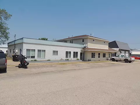 271 Main St Nw St #5, New Albin, IA 52160