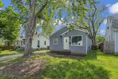 327 Idaho St, Waterloo, IA 50703