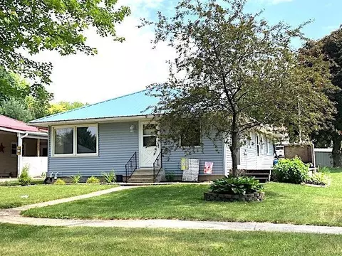 520 N 4th St, Greene, IA 50636