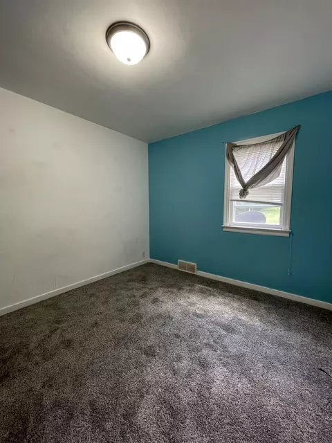 620 Cornwall Ave, Waterloo, IA 50702 photo 10