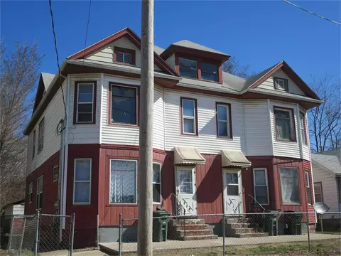 112-114 Argyle, Waterloo, IA 50703