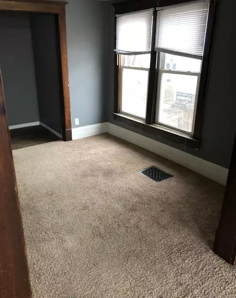112-114 Argyle, Waterloo, IA 50703 photo 4