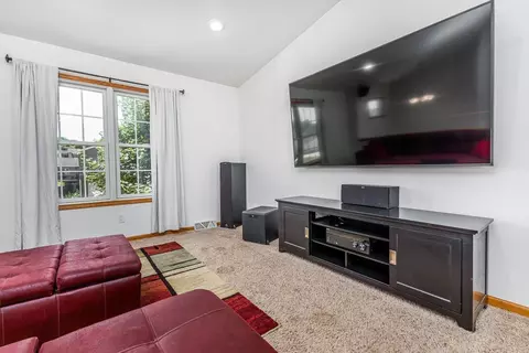 2093 Bald Eagle Ct, Dubuque, IA 52001 photo 6