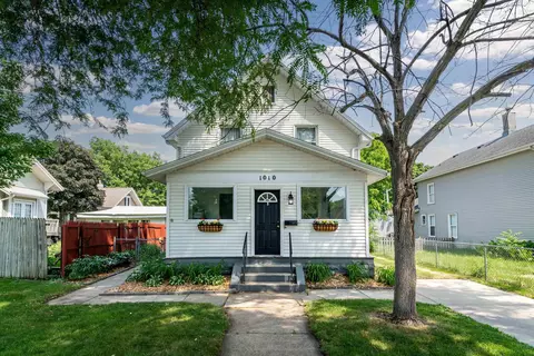 1010 State St, Cedar Falls, IA 50613
