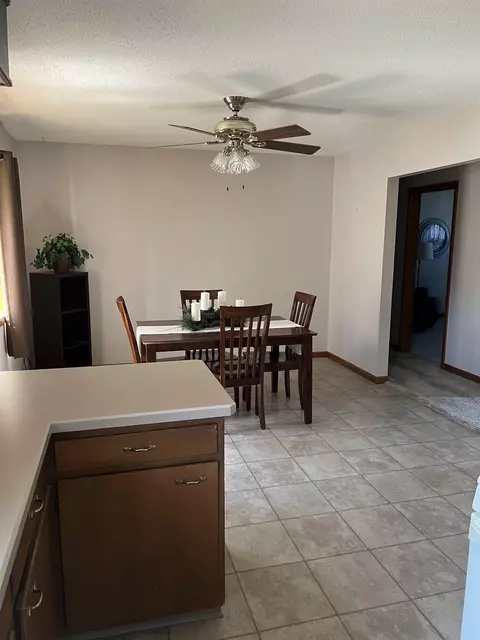 320 Howard St, Sumner, IA 50674 photo 8