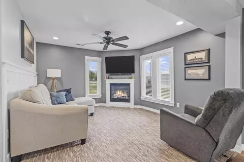 34 Eagle Rd, Waterloo, IA 50701 photo 10