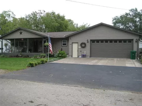 423 N Greeley, Harpers Ferry, IA 52146