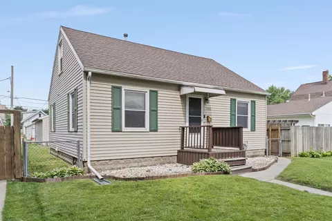 708 Wallgate Ave, Waterloo, IA 50701 photo 3