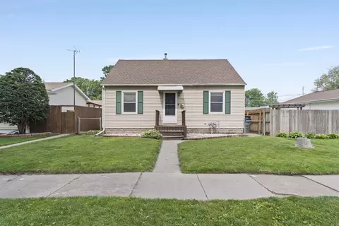 708 Wallgate Ave, Waterloo, IA 50701
