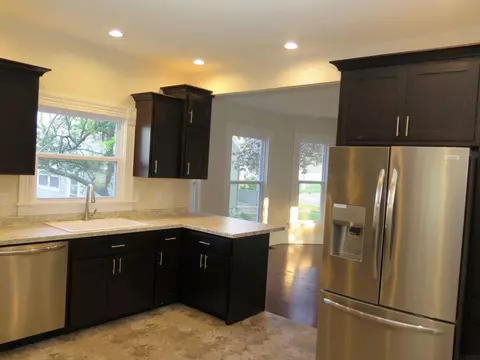208 E Broadway, Decorah, IA 52101 photo 4