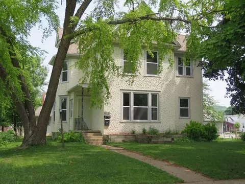 208 E Broadway, Decorah, IA 52101 photo 2