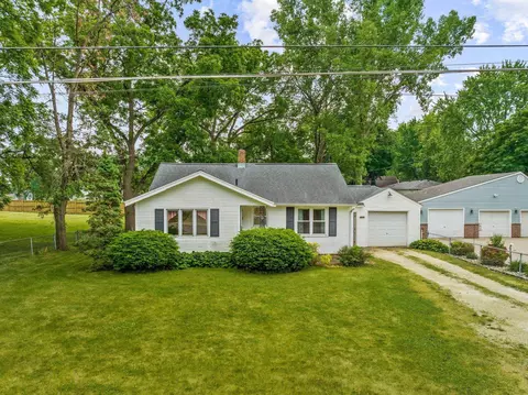1008 Western Ave, Cedar Falls, IA 50613