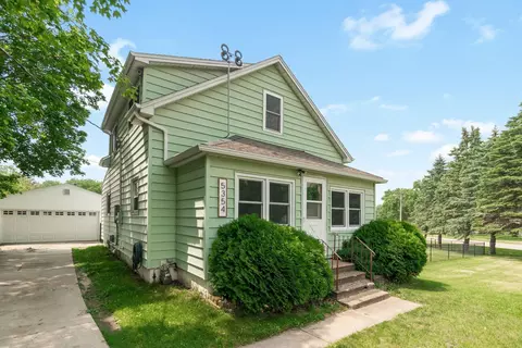 5354 Foulk Rd, Waterloo, IA 50702