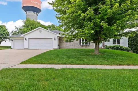 217 Case Rd, La Porte City, IA 50651