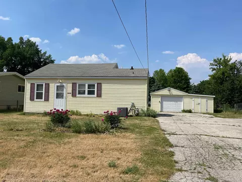 701 End Ave, Evansdale, IA 50707