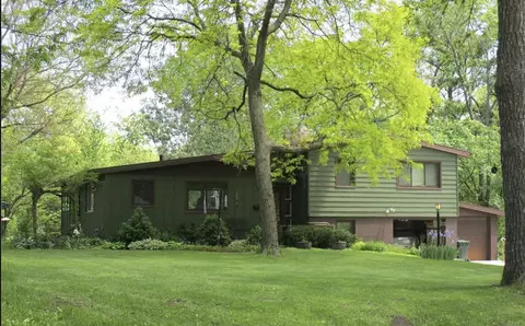 2516 Franklin St, Cedar Falls, IA 50613