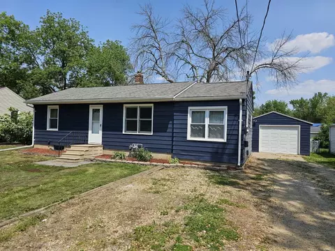 300 Carrington Ave, Waterloo, IA 50701