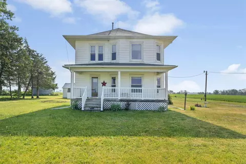 2526 Michel Ave, Independence, IA 50644