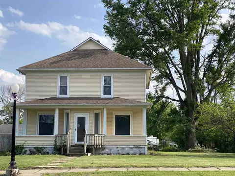 207 W Main, Rockford, IA 50468