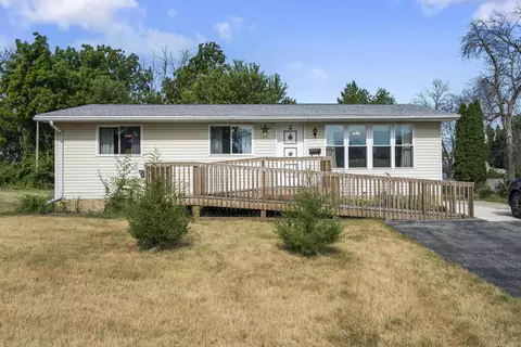 126 NE 7th Ne Ave, Oelwein, IA 50662