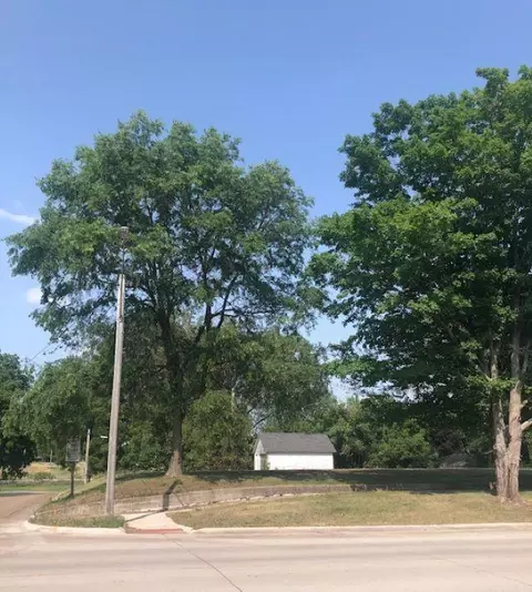 316 N 1st St, Greene, IA 50636