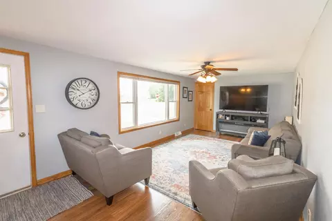 409 5th St, Readlyn, IA 50668 photo 10