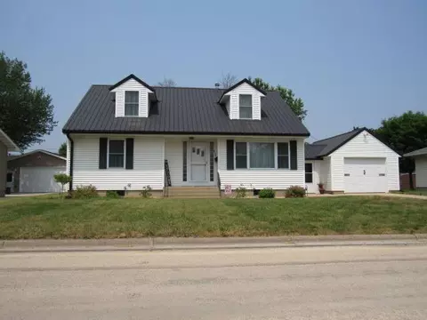 836 Ridgeview Rd, Monticello, IA 52310