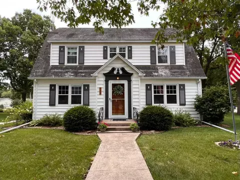 723 6th St, Allison, IA 50602