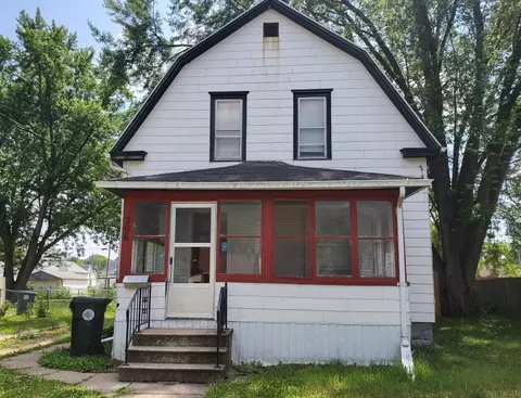 206 Butler Ave, Waterloo, IA 50703
