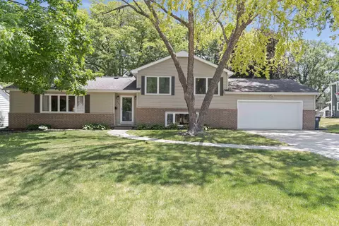 257 Crestview Ave, Waterloo, IA 50701