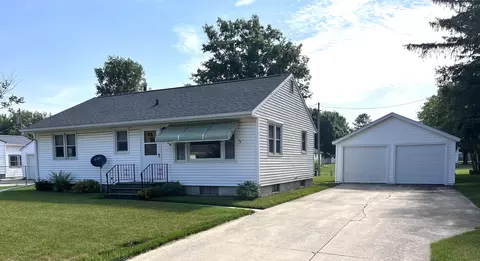555 Hopkins, Jesup, IA 50648