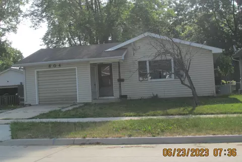 804 Hildreth St, Charles City, IA 50616
