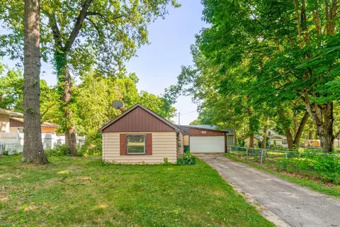 136 Dixie Cir, Evansdale, IA 50707