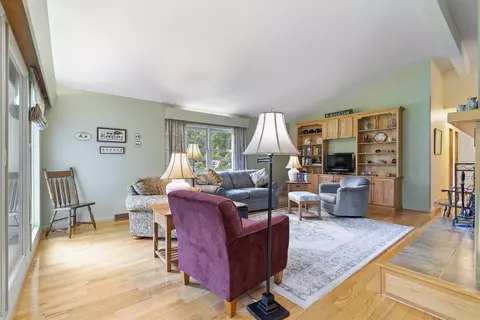 443 Progress Ave, Waterloo, IA 50701 photo 2