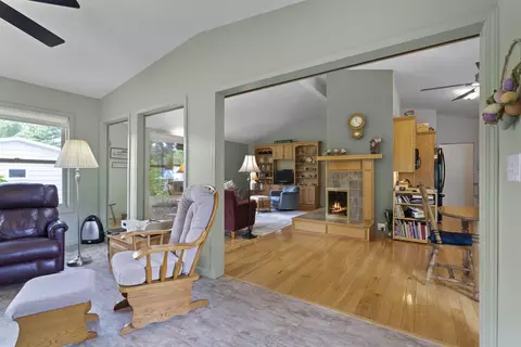 443 Progress Ave, Waterloo, IA 50701 photo 5
