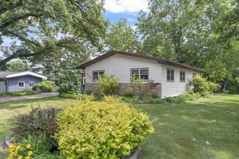 443 Progress Ave, Waterloo, IA 50701