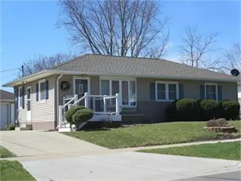 2003 Downing Ave, Waterloo, IA 50701 photo 1