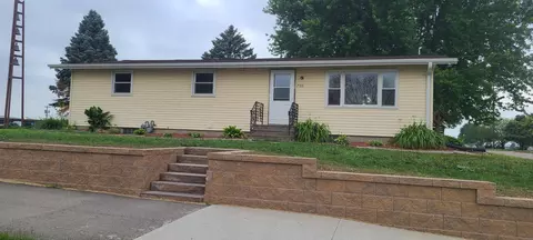 700 S Main St, Monona, IA 52159