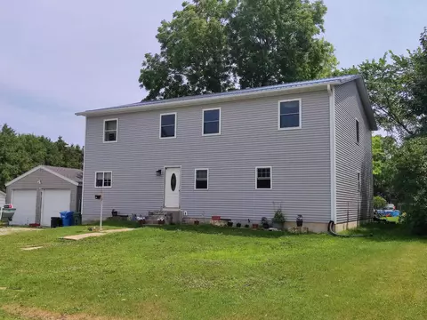 317 SE 3rd Ave, Cresco, IA 52136