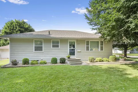 1659 Cornwall Ave, Waterloo, IA 50702