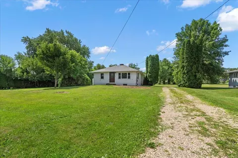 4216 Independence Ave, Waterloo, IA 50703