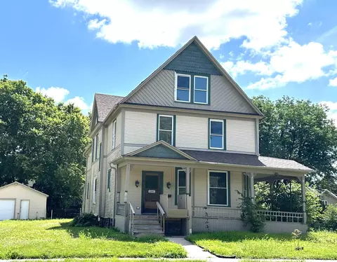 1001 11th St, Eldora, IA 50627