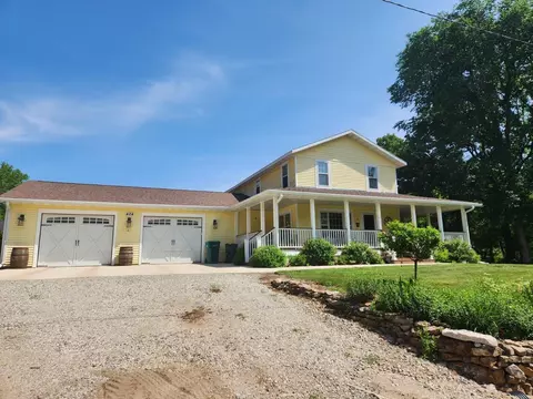 404 8th NW, Nora Springs, IA 50458
