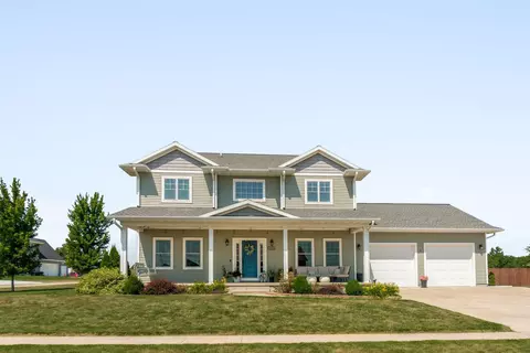 1309 Comstock St, La Porte City, IA 50651
