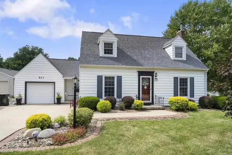 513 Terrace Dr, Waterloo, IA 50702