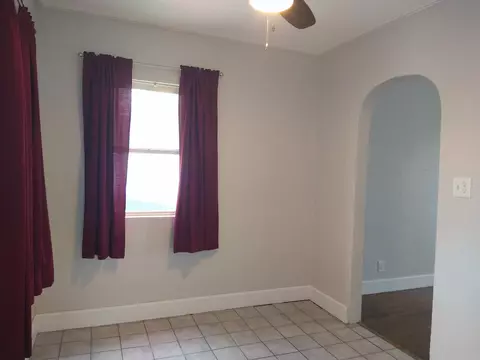 716 Upton Ave, Waterloo, IA 50701 photo 5