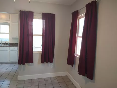 716 Upton Ave, Waterloo, IA 50701 photo 4