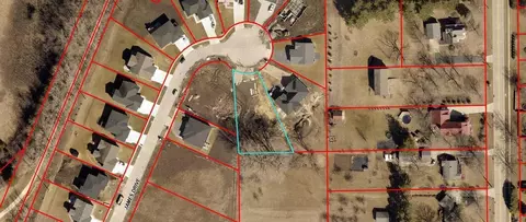 4202 James Dr, Cedar Falls, IA 50613