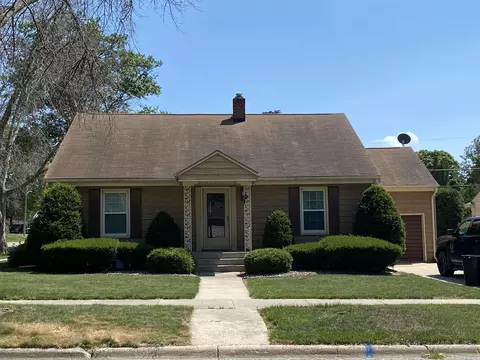512 2nd Ave, Charles City, IA 50616