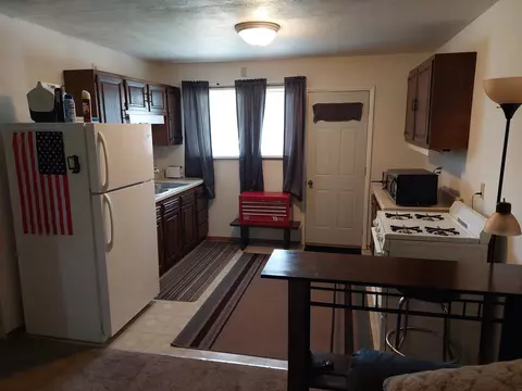 313 S Hackett Rd, Waterloo, IA 50701 photo 14